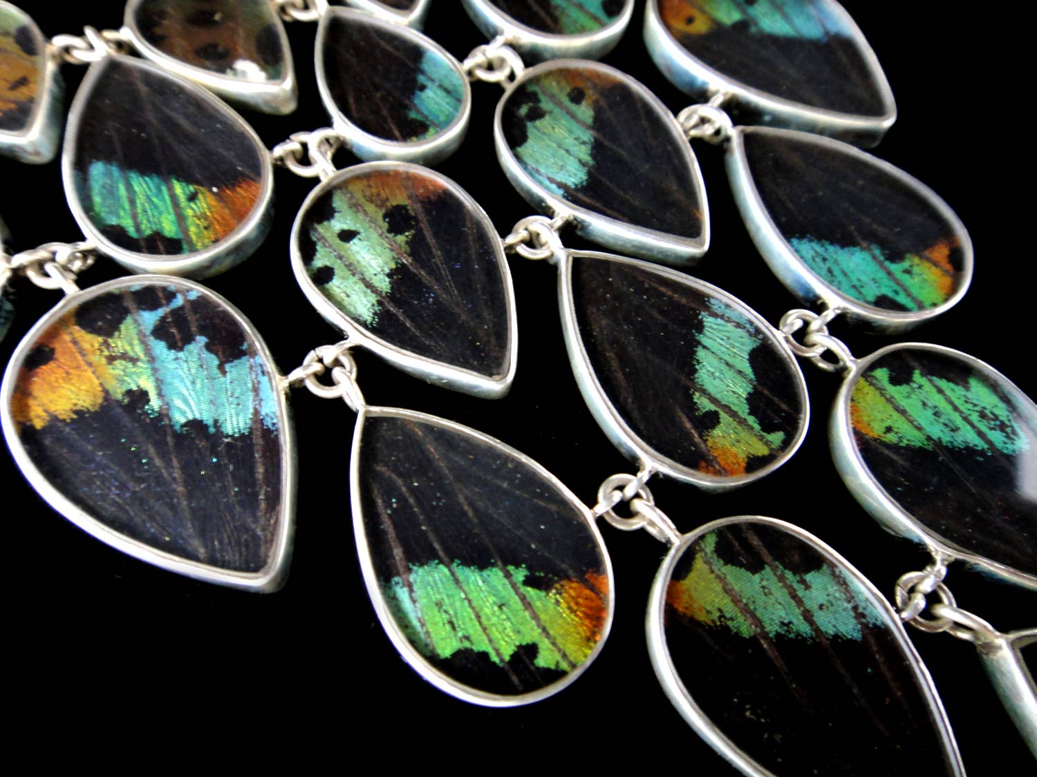 Tika - Wholesale Pendant/Charm Necklace - Large Sunset Necklace3