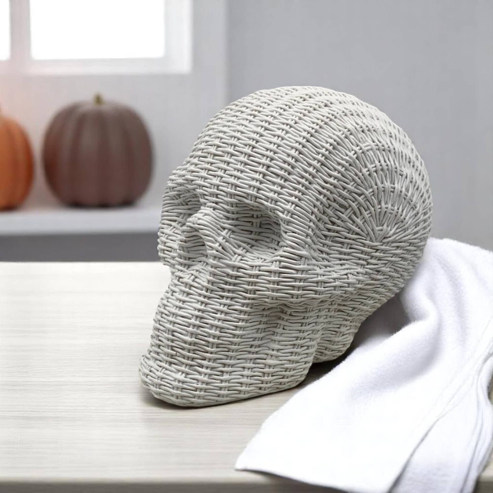 Gia Roma - Wholesale Decorative Figurine - Resin Skull Statue Rattan Halloween Gothic Home Decor Unique37