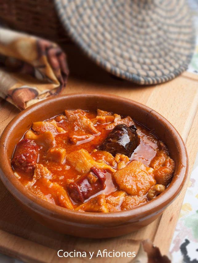 Terracotta Clay Cazuela Dish- 9 inch for wholesale by GJE Terracotta