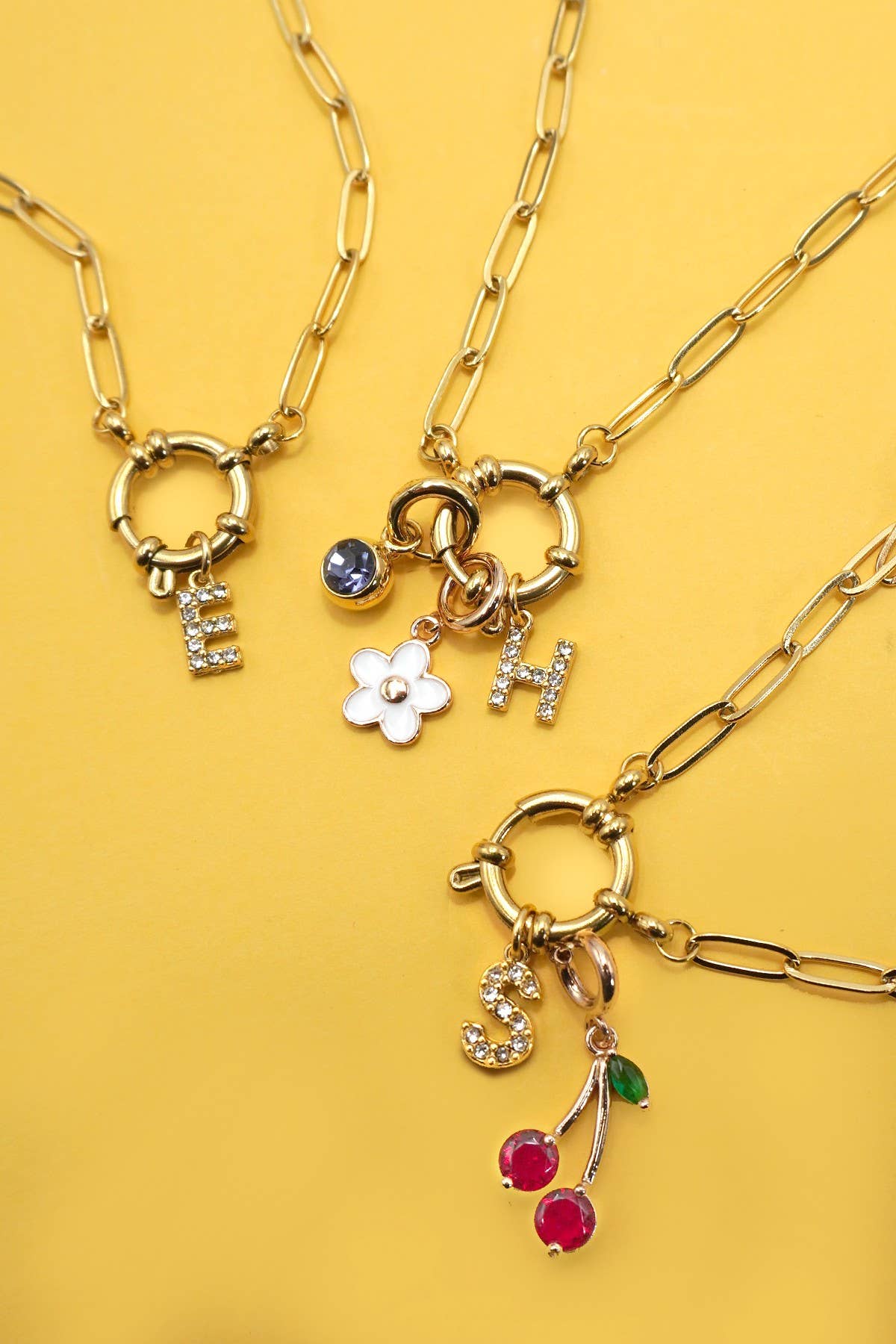 JOSSLYN by wall to wall - Wholesale Pendant/Charm Necklace - 18K STAINLESS STEEL RHINESTONE INITIAL NECKLACE | 40NK948619