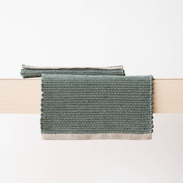 Linen Hand Woven Placemat Balsam Green Lara for wholesale by LinenMe