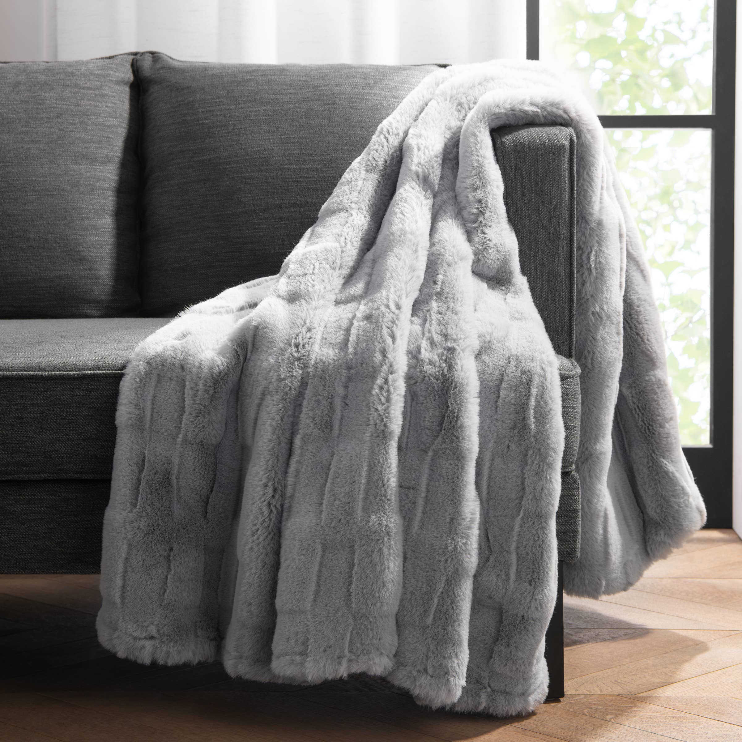 Arkwright Home - Wholesale Throw Blanket - Throw Blanket, Luxe Mink Faux Fur Grey, Gift Box included 0