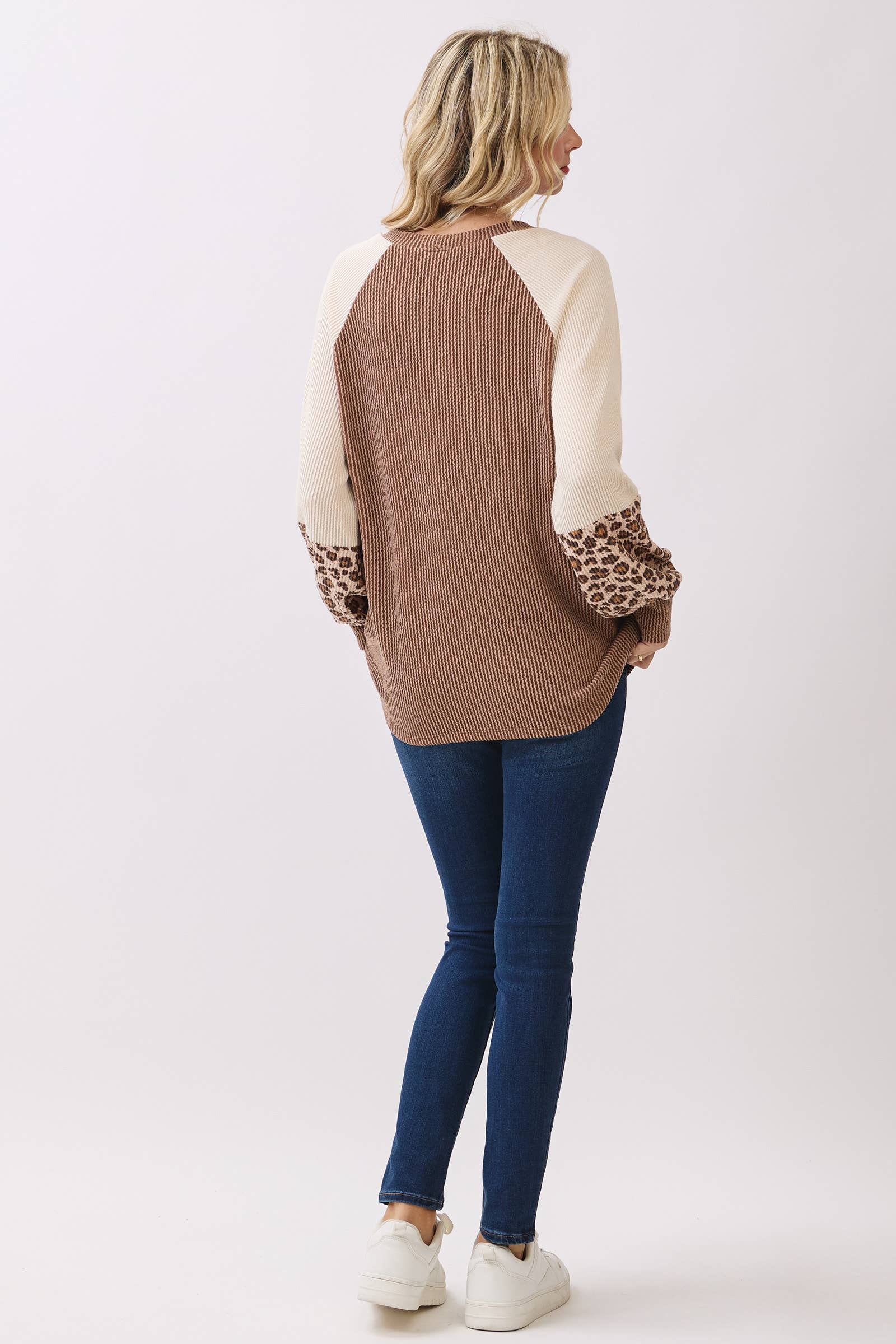 7th Ray – wholesale Knit top – Women's – Color Block Raglan Long Sleeve Pullover Top T610713