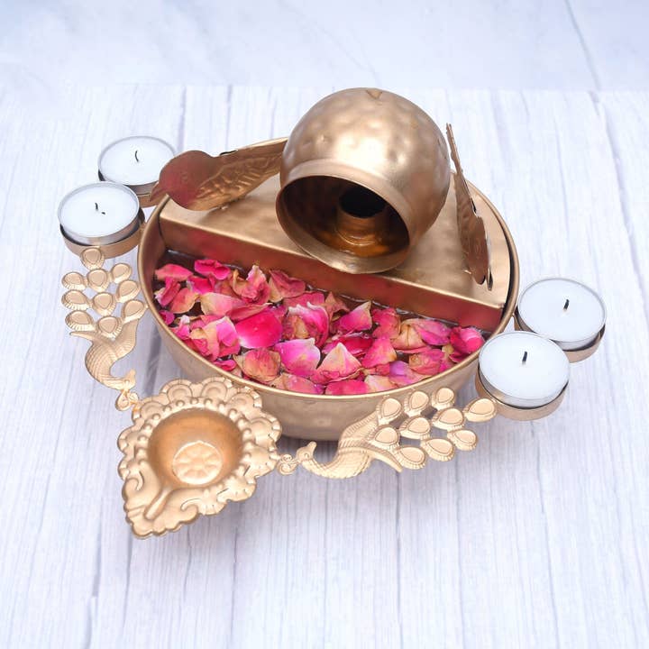 Gold Exclusive Water Fountain Urli for wholesale on Faire2