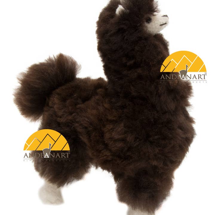 AndeanArt - Venta al por mayor Figura decorativa - Figura de peluche de alpaca de pie con botines 10" - Figura de peluche de alpaca - STOCK EE. UU.