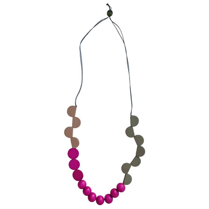 ZODA - Wholesale Beaded/pearl necklace - Susannah Wooden Necklace Pink