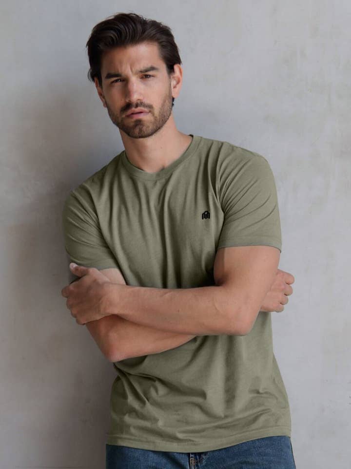 INTO THE AM – T-shirt – Homem por atacado – T-shirt Básica Ajustada Premium para Homem (de Marca)11