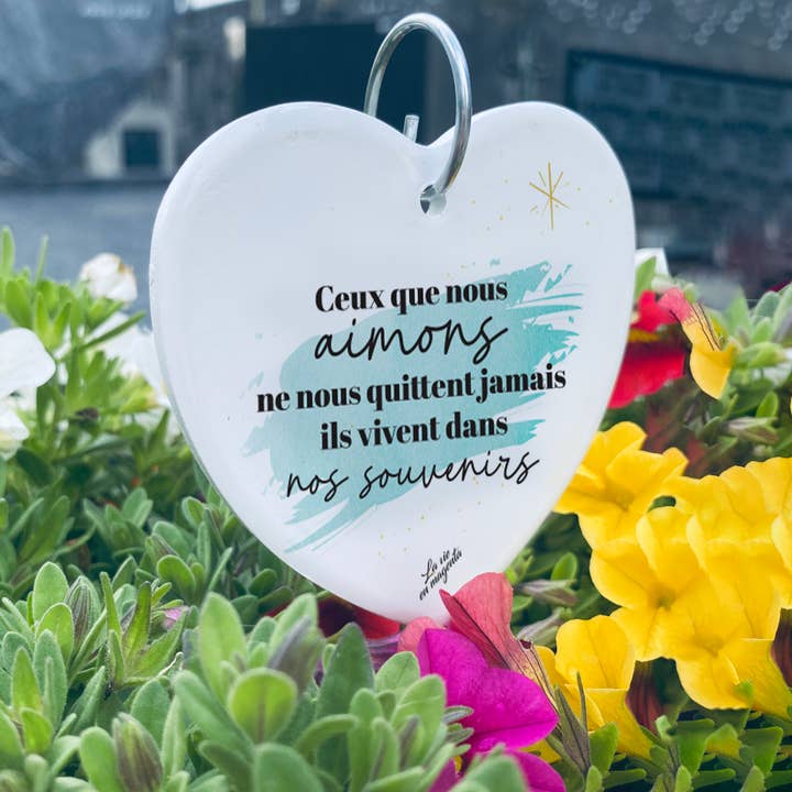 La vie en magenta - Wholesale Outdoor Ornament/Decor - Decorative ceramic funeral heart, those we love2