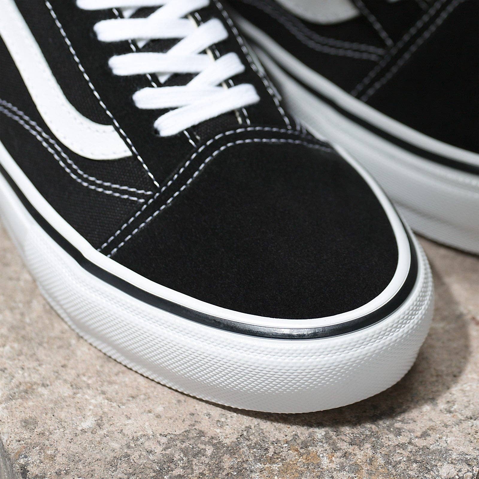 Rat City Sk8 Shop - Wholesale Lifestyle Sneakers - Men's - Vans Skate Old Skool Black and White Shoe5