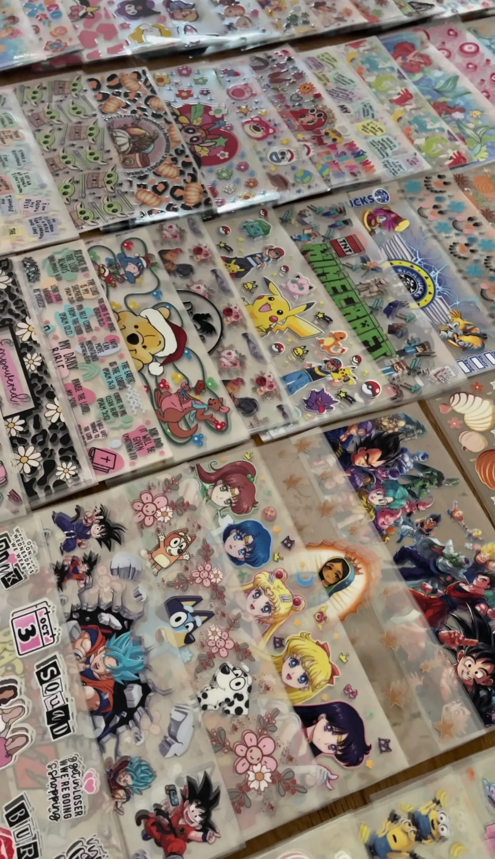 Crafty Treasures - Vente Autocollant - Lot de 5, 10, 25, 50 ou 100 emballages UV DTF 16 oz pour Noël, 1