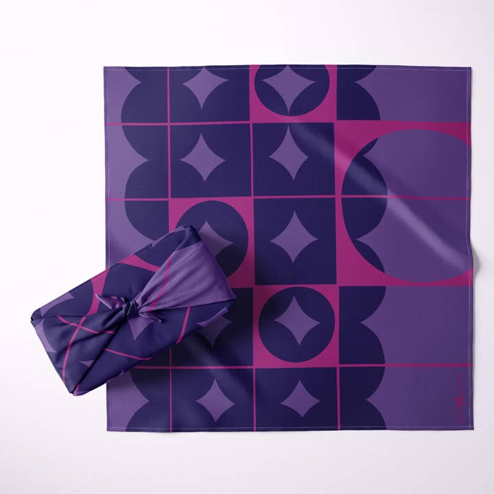 Furoshiki Tissu Cadeau Réutilisable Japonais Infinite Shippo pour la vente par Keiko Furoshiki