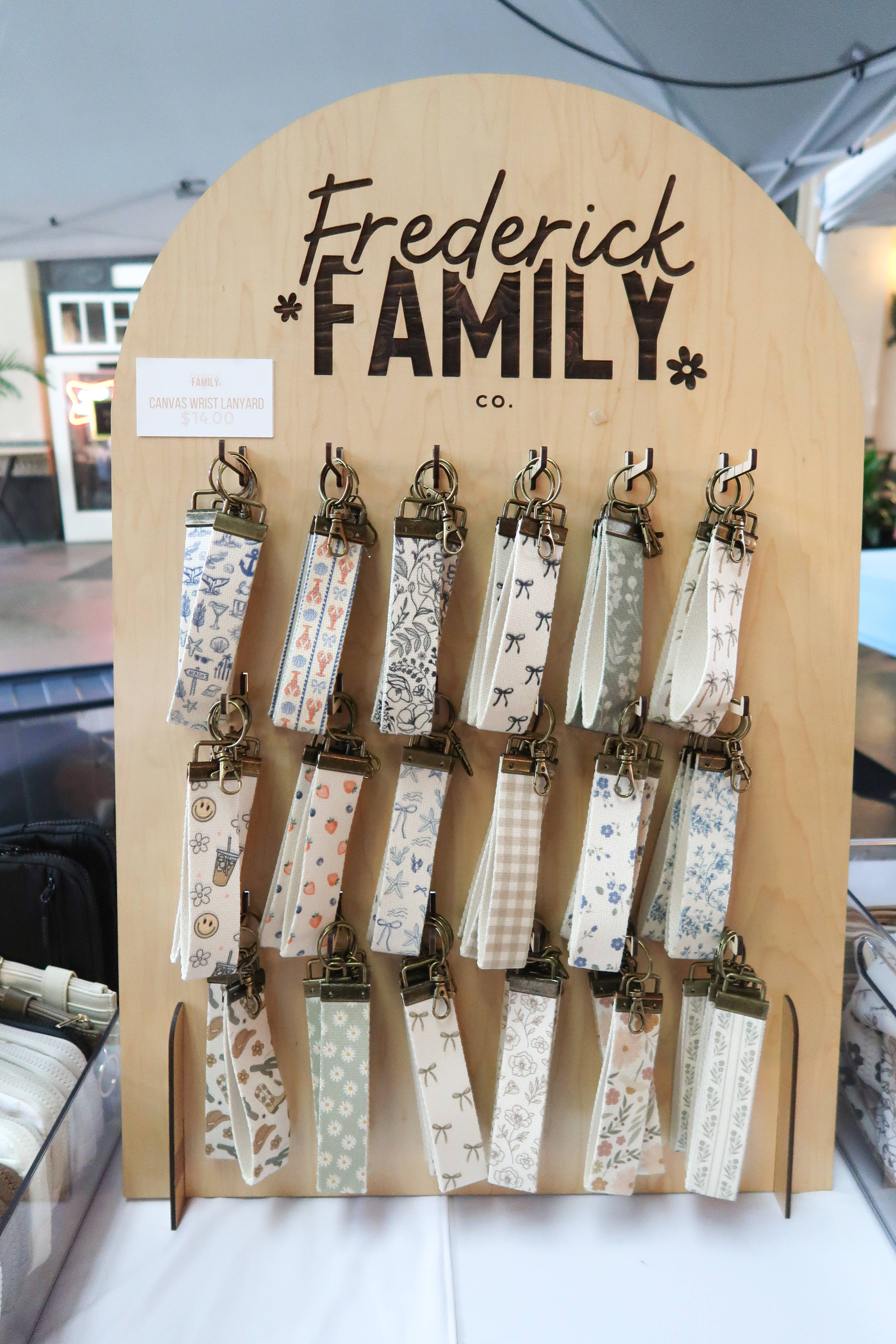 Frederick Family Co. – wholesale Snodd - Unisex – Nyckelband i canvas för handled, nyckelarmband37