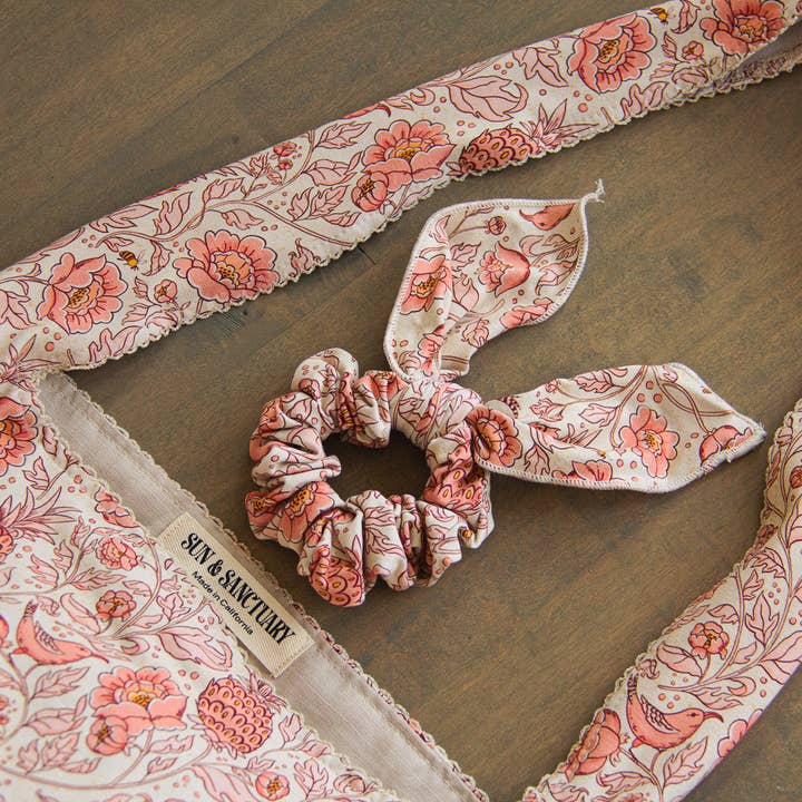 Sun & Sanctuary - Wholesale Tote Bag - Women's - The Solvang Tote Bag in Pink Pineapples2