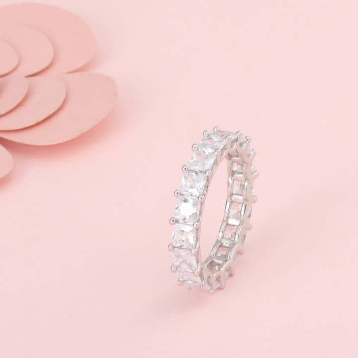 Anello di cristallo Luxury 2.0 per la vendita all'ingrosso da parte di Herzschmuck.ch