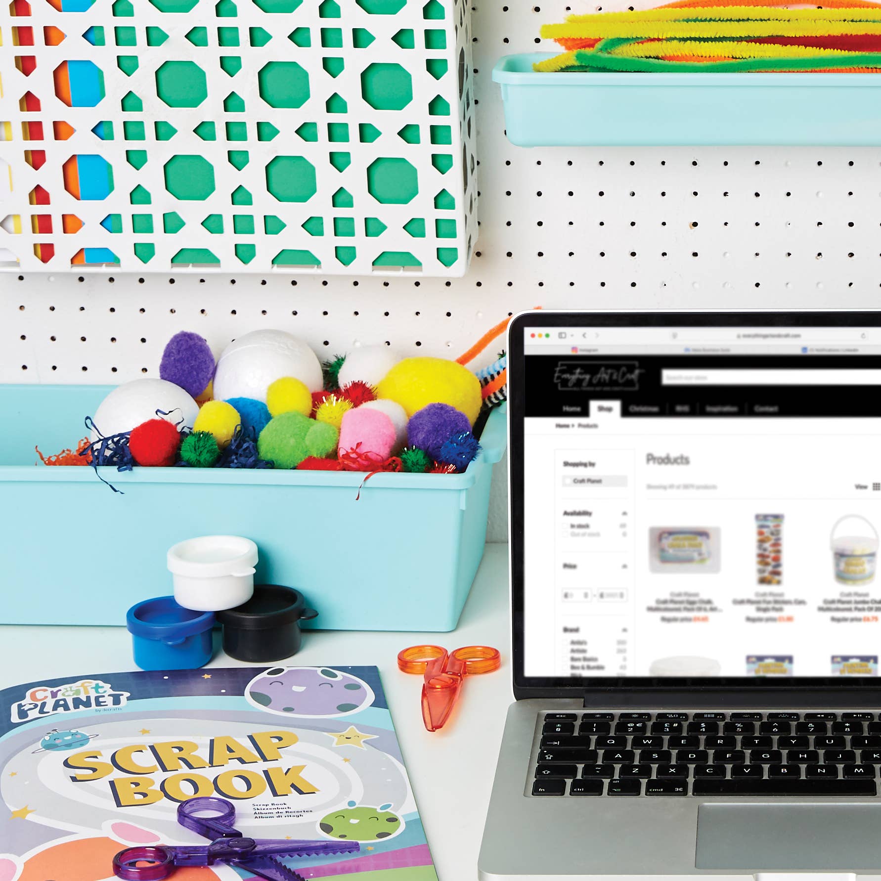 West Design Products UK – wholesale Craft supplies – Craft Planet Pom Poms Pack of 550 Standard, Metallic Colours4