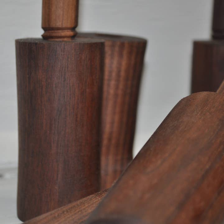 Valnød Bean masher med valnød håndtag for engroshandel hos CrazyBearUSA