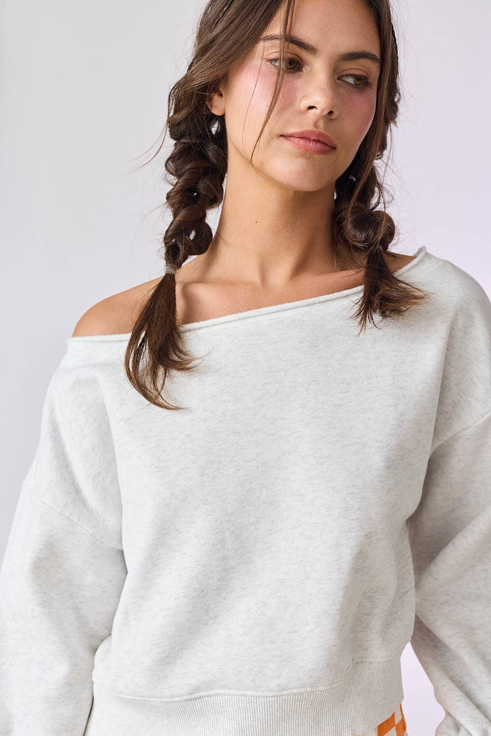 Papermoon - Wholesale Sweatshirt - Women's - PT17835 - Alina Off Shoulder Cropped Sweatshirt21