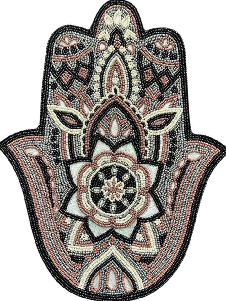 Versierd spijkerjack met handkralen van BlK Hamsa op modderdoek voor wholesale door Pink and Silver
