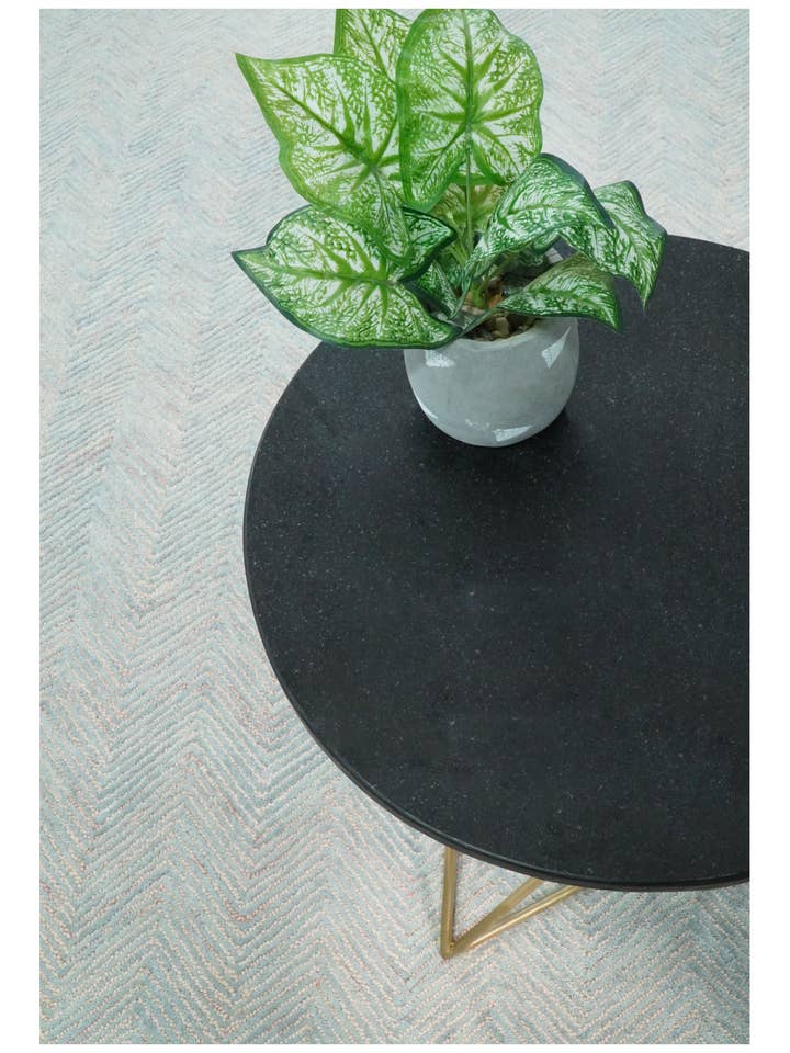 5x8 en 8x10 handgemaakte wollen modern roze en grijs vloerkleed voor wholesale door The Rug Decor, Inc.