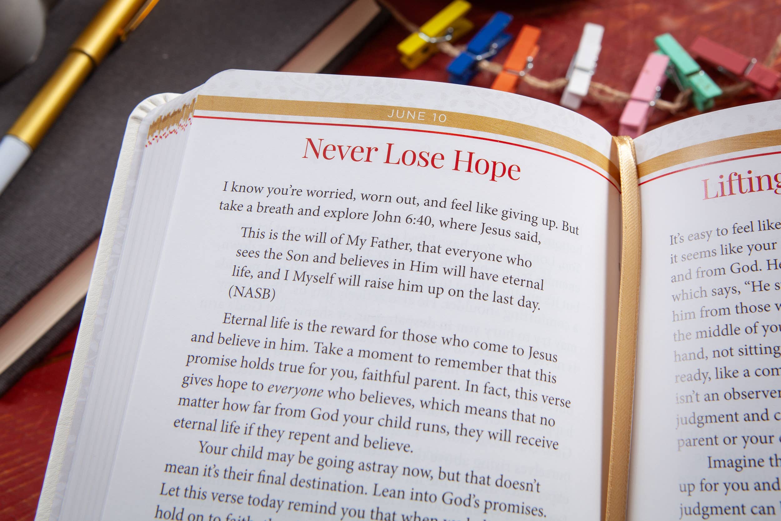 BroadStreet Publishing Group, LLC - Vendita all'ingrosso Religione - Genitorialità in Guerra (Devozionale per Genitori)3