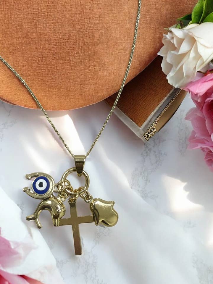 Pendente Lucky Charms Banhado a Ouro 14k por atacado de Divina Jewelry & Accessories LLC