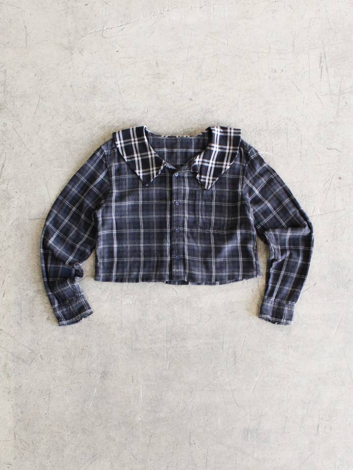 American Recycled Clothing - Wholesale Button Down Shirt - Women's - Cropped Collared Flannel Bundle3