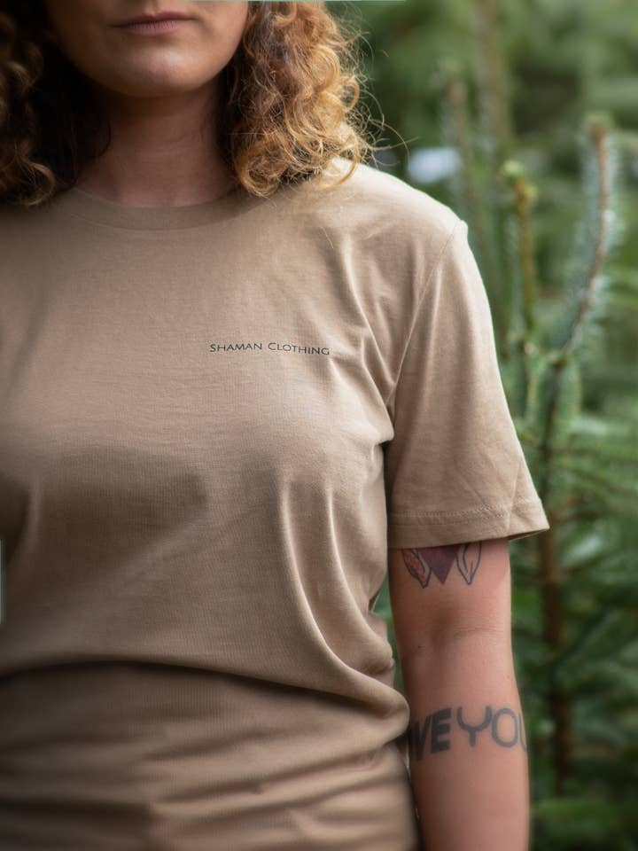 SHAMAN – wholesale T-shirts med screentryck – Unisex – Backpacking t-shirt - äventyrsskjorta