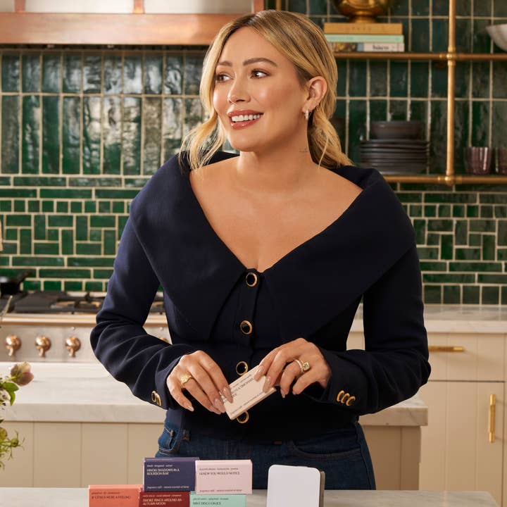 Below 60 - Wholesale Electronic Diffuser - Complete Starter Kit (Plug-in Wall Diffuser + 6 Scents) | Gift Set | Home Fragrances by Hilary Duff 3