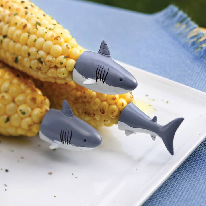 Fox Run Brands - Wholesale Corn Holders/Tools - Outset Shark Corn Holders, Set 8, 1.38" x 5" x 7"3