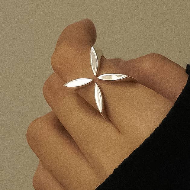 Flânerie by MAIQ - Wholesale Cocktail/Statement Ring - Peliah 18K Gold Non-Tarnish x Cross Ring