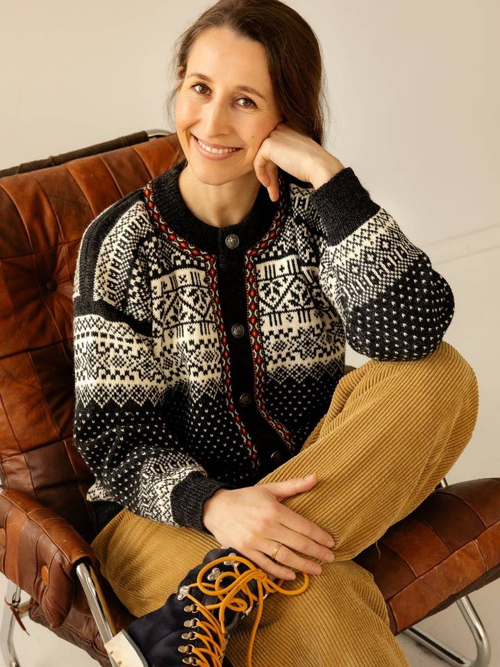 Susan Fosse AS - Wholesale Cardigan - Women's - Sandviken Women's Cardigan