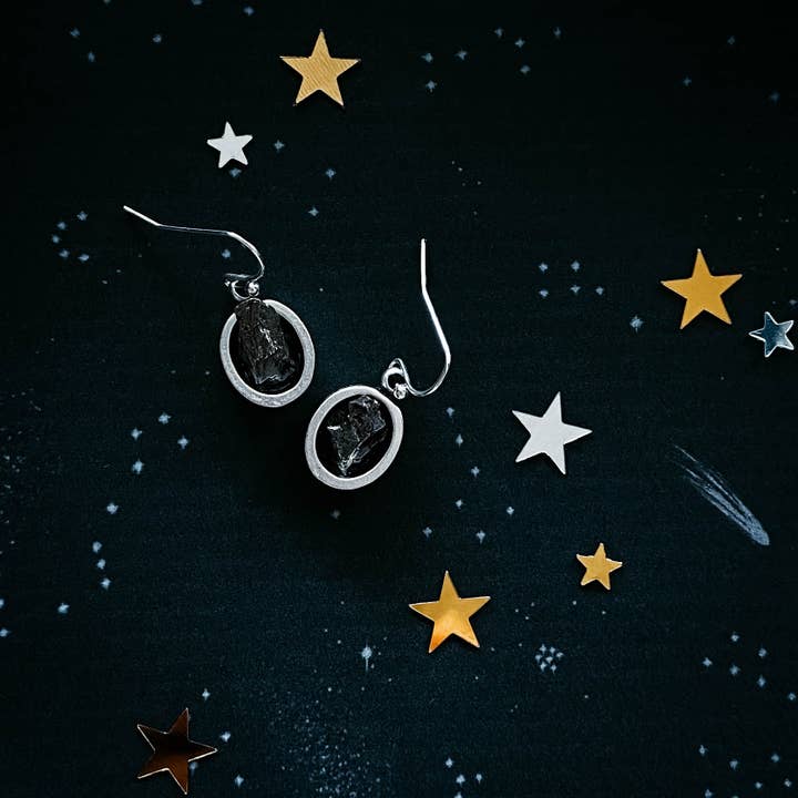 Yugen Handmade - Wholesale Dangle Earrings - Oval Dangle Silver Earrings with Authentic Raw Meteorite1