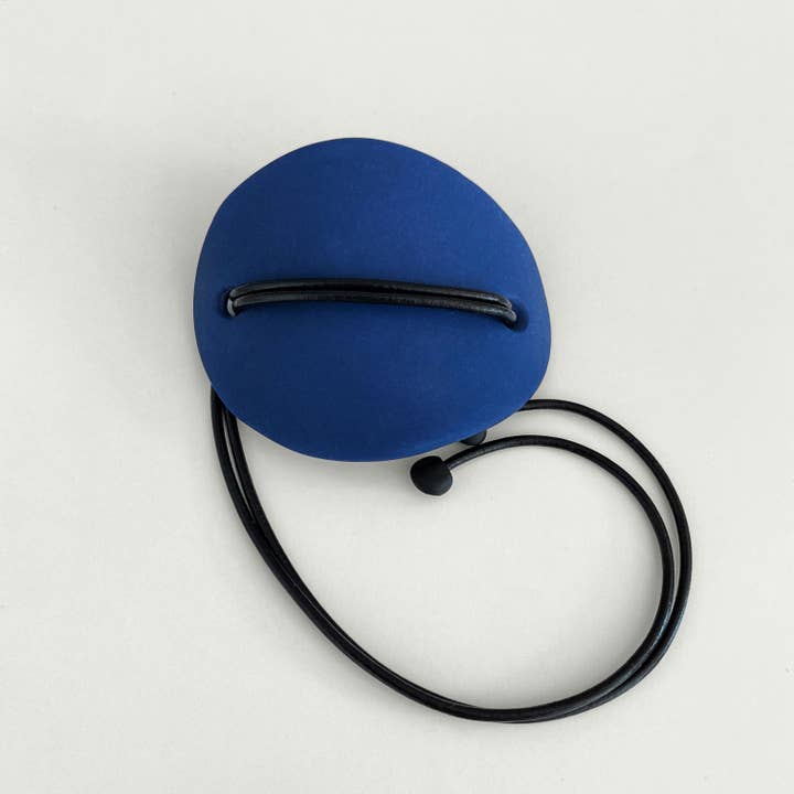 Lilly | Handmade Minimalist Bracelet in Blue for wholesale by Pinah