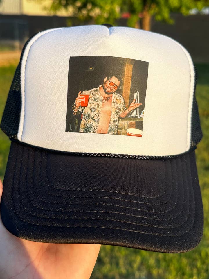 Cappello da camionista di Koe Wetzel per la vendita all'ingrosso da parte di Burnt By Bray LLC