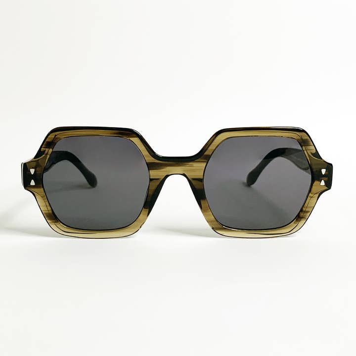 MONTORGUEIL - brun för wholesale av Élo & John