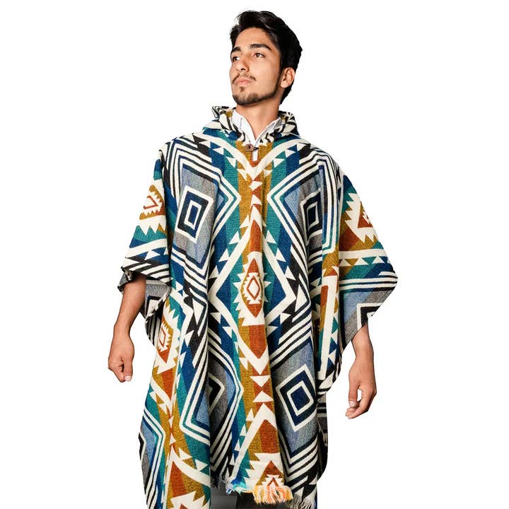 Poncho de Diamante Andino Nativo Tejido a Mano Ecuador al por Mayor para venta al por mayor de EcuadorStores