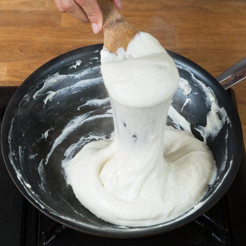 Urban Cheesecraft - Vente Coffret de cuisine - Kit de sauces au fromage végétaliennes - Préparez de l'Alfredo, une fondue et un macaroni crémeux7