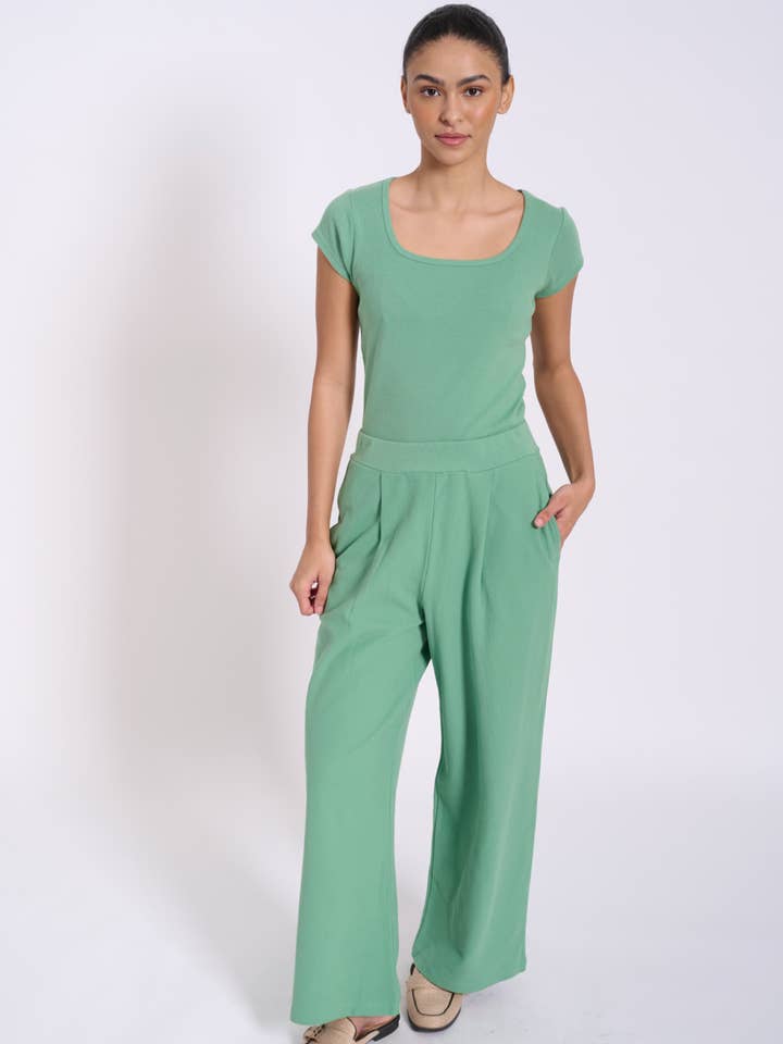 Shalaya ankle pants for wholesale by Preloved