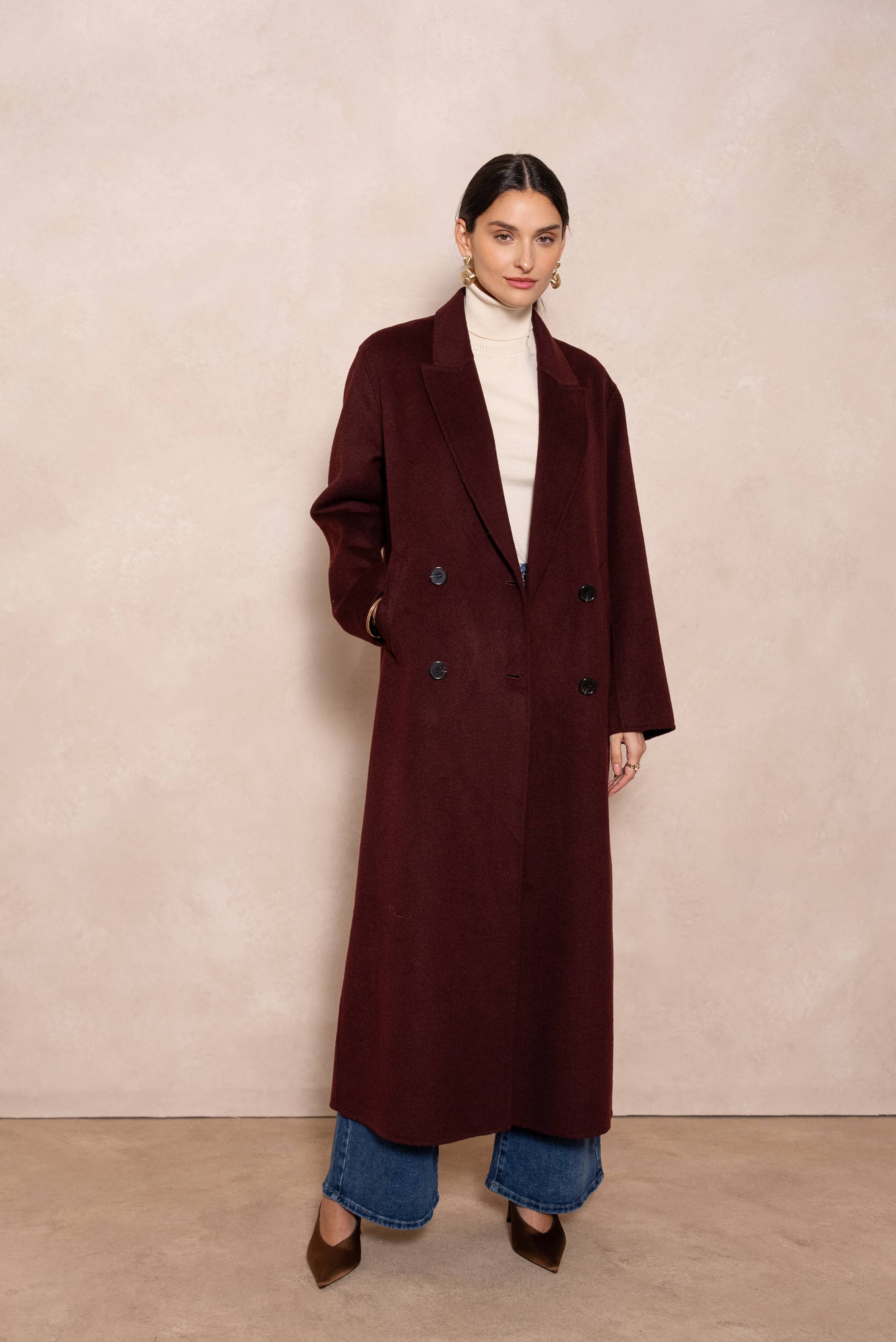 Attentif Paris – Großhandel Mantel - Damen – Extra langer, handgenähter Oversize-Mantel aus Wollmischung41