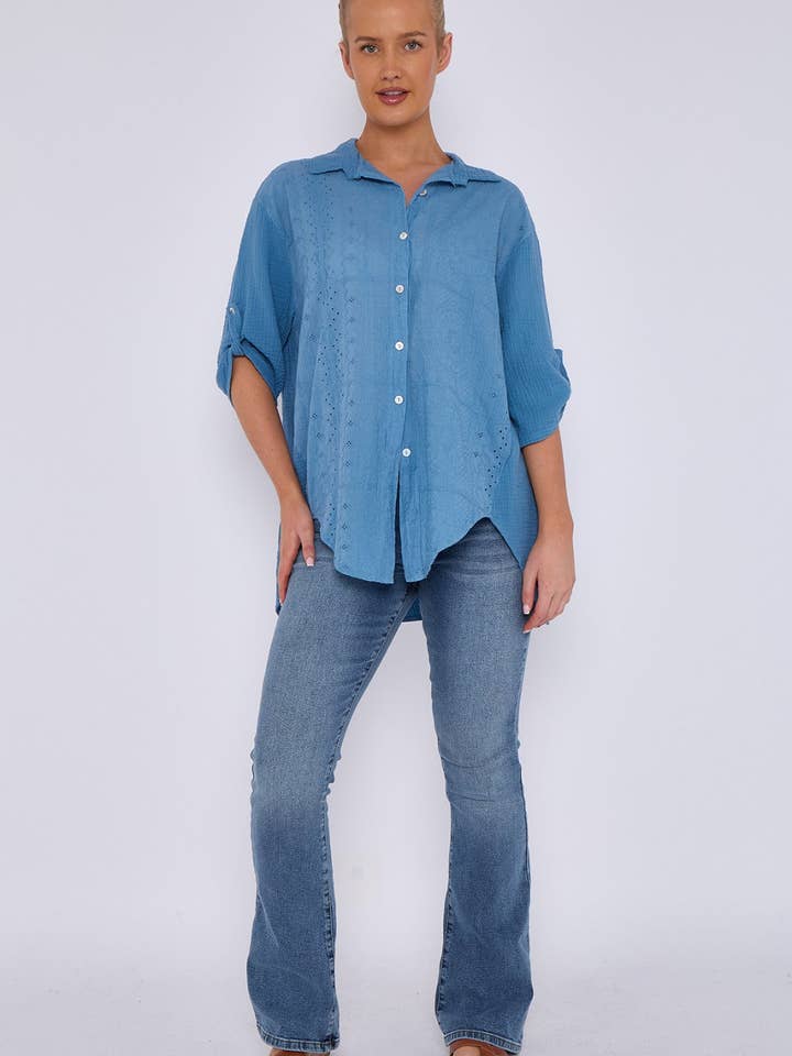 Miss Bold – wholesale Buttoned-down shirt – Women's – Italian Embroidered Cotton Button-Up Tunic Shirt with Rolled Sleeves1