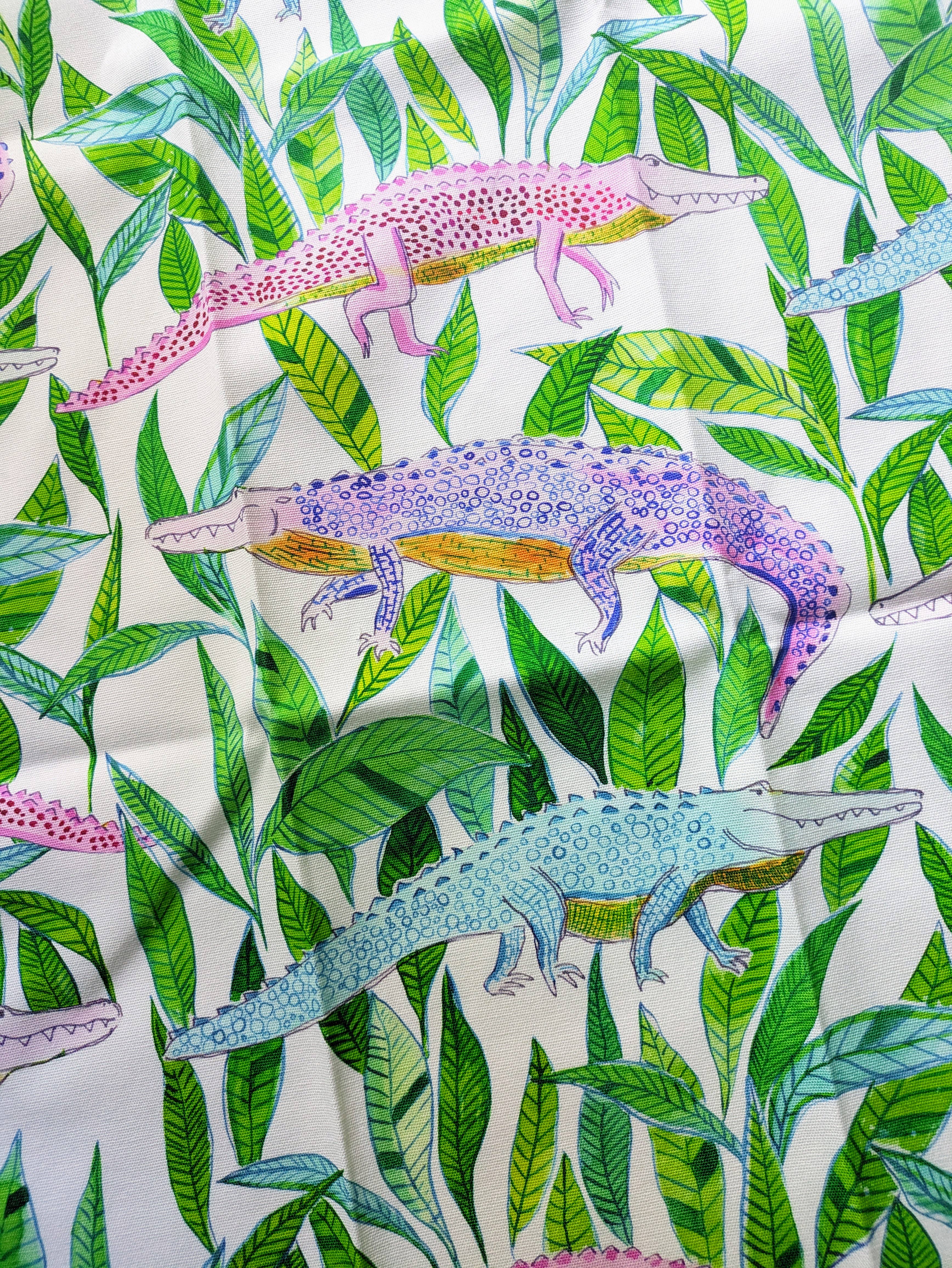 Natalie V. Mason - Wholesale Tea Towel - Dish Towel - Gators (white) - decorative tea towel9