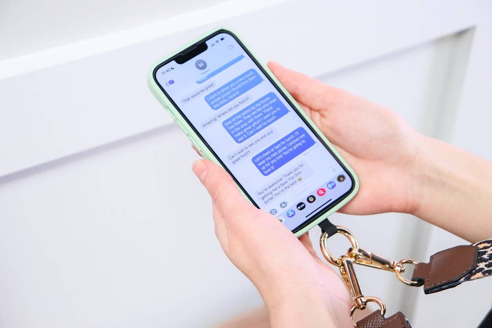 Save The Girls - Vente Sac à bandoulière – femme - Accessoire de téléphone à bandoulière Clip & Go 12