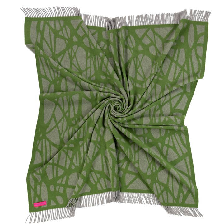 Southampton Home Monarch Fleece Throw ~ Green ~ for wholesale by Southampton Home