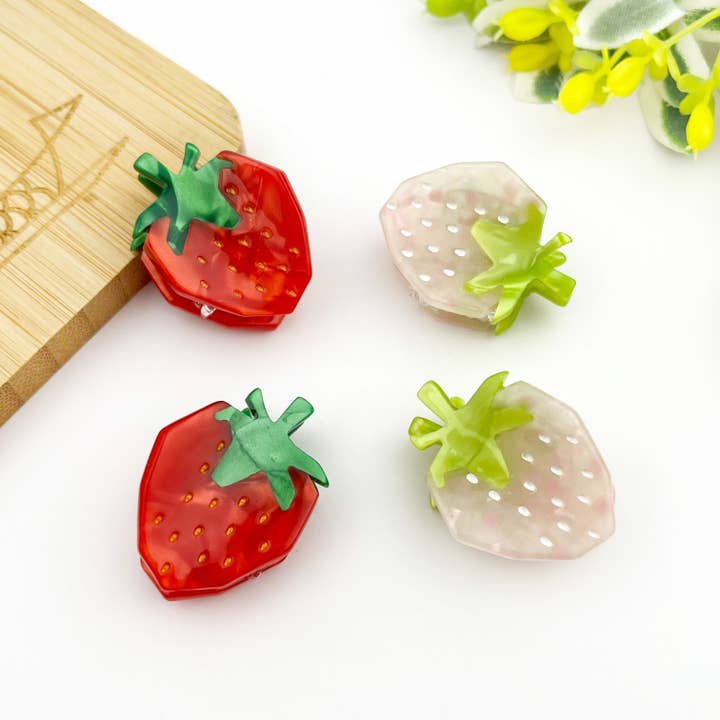 TheDivaSoap - Wholesale Hair Clip - Women's - Cartoon Strawberry Hair Claw Clip,Fruit Hair Clip