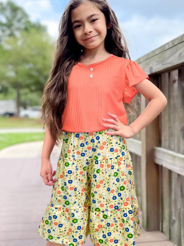 GKSS-L23-3101B Flickas 2-delade Blommiga Gaucho Flare Set för wholesale av Cutie Patootie Clothing