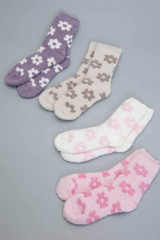JOSSLYN by wall to wall - Wholesale Socks - Women's - WARM CORAL FLEECE PLUSH DAISY FUZZY SOCKS | 40S020477