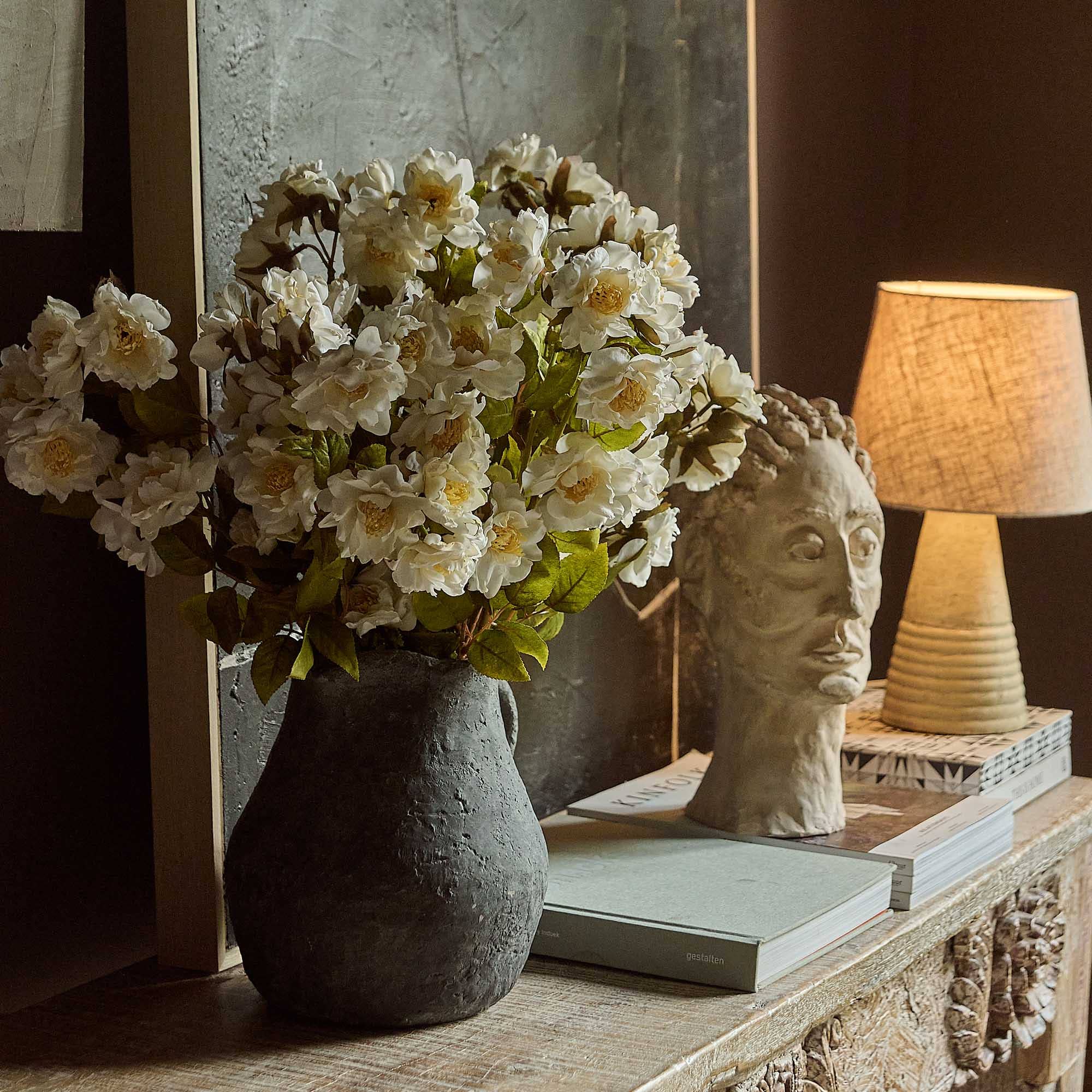 Abigail Ahern – wholesale Artificial flowers – ARTIFICIAL ROSE SPRAY, CREAM1