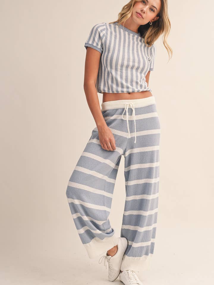 IST6074 SHORT SLEEVES TOP AND PANTS SWEATER SET for wholesale by Klesis