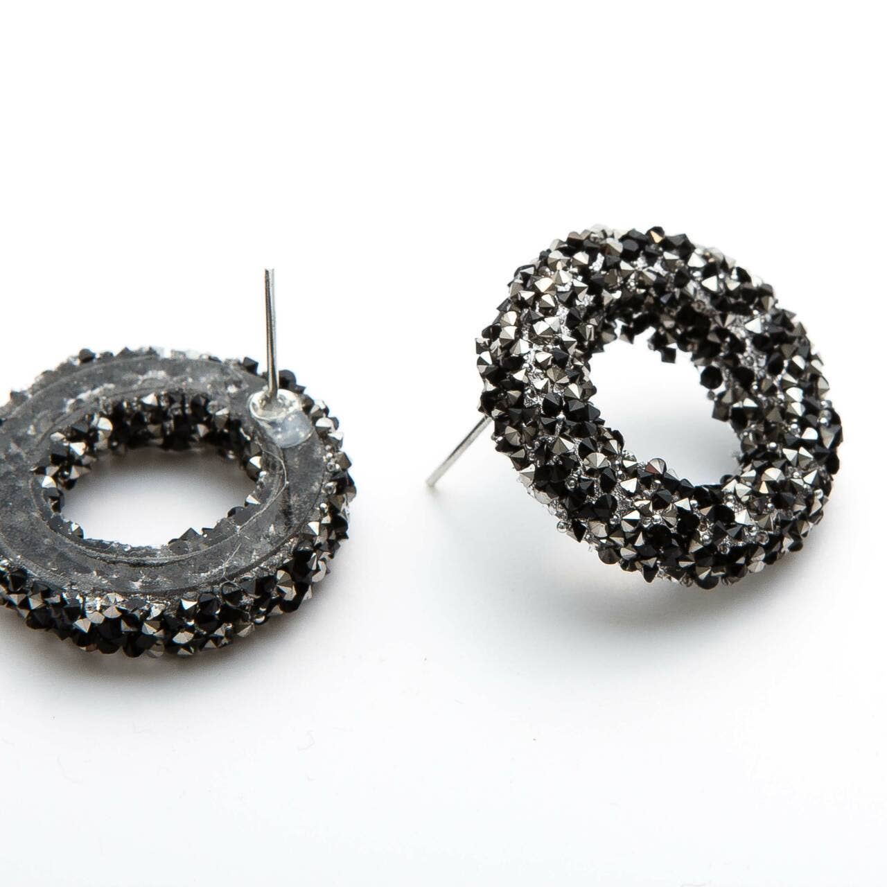 Accessoires by KHB - Wholesale Stud/Post Earrings - ear studs1