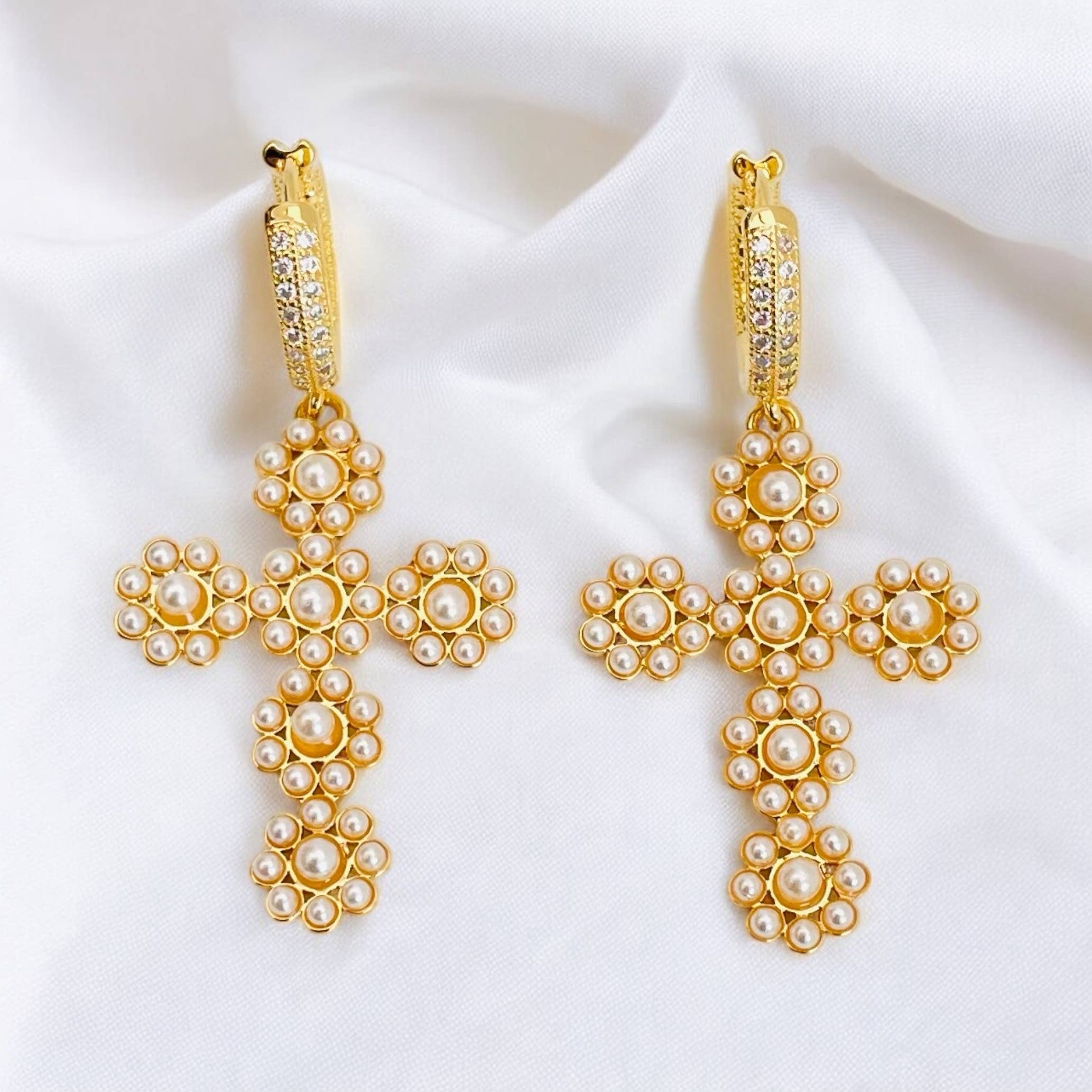 Huracan - Vendita all'ingrosso Orecchini pendenti - Orecchini Salina con croci e perle1